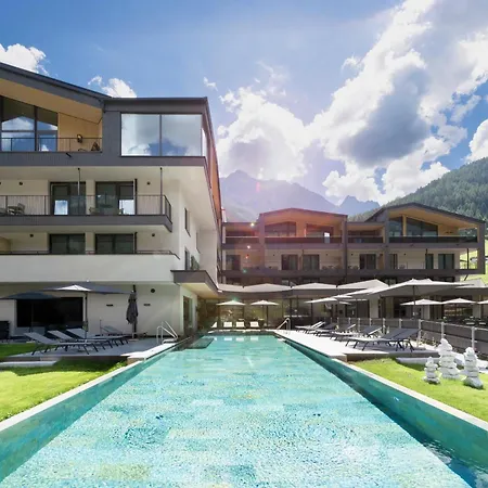 Neueroeffnung Elva Premium Inklusive Sommerpass Stubai Super Card 4*