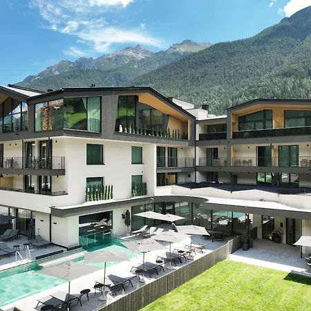 Elva Premium Inklusive Sommerpass Stubai Super Card Apartahotel Neustift im Stubaital